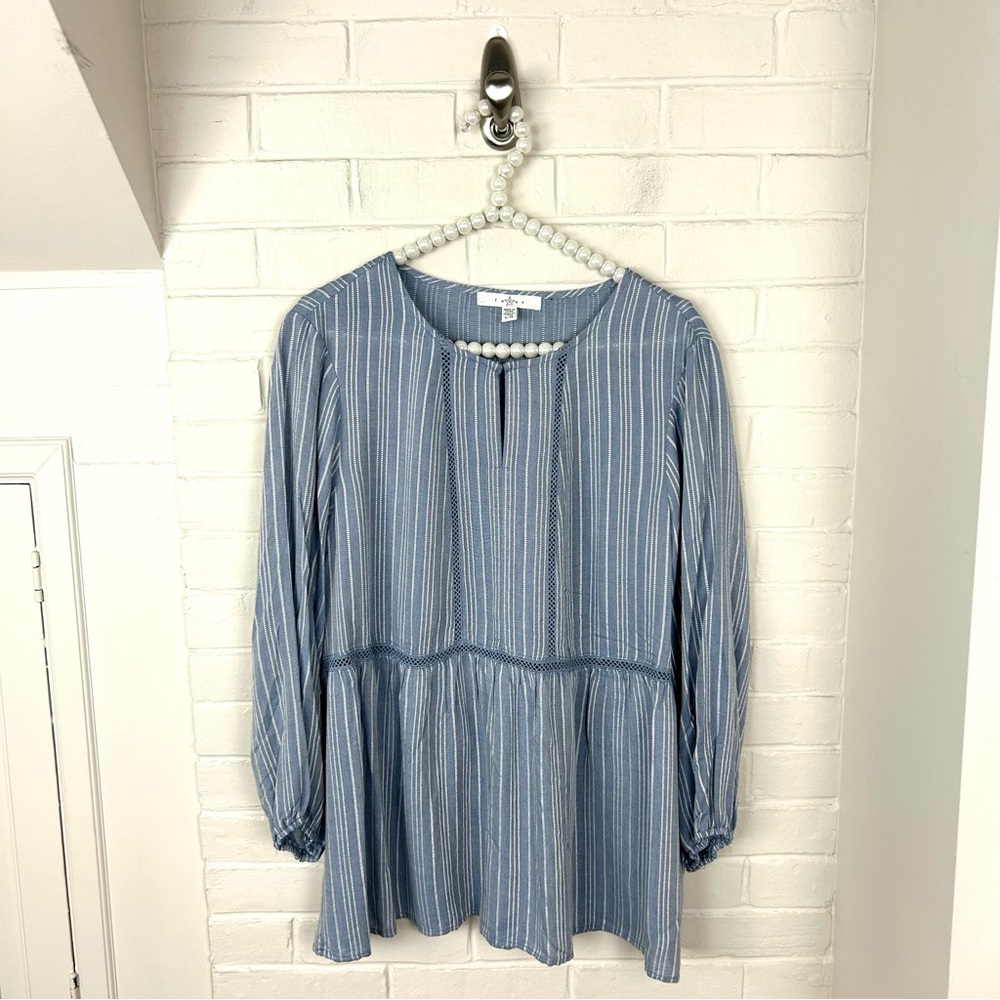 Fever Blue White Striped Lightweight Top Size L